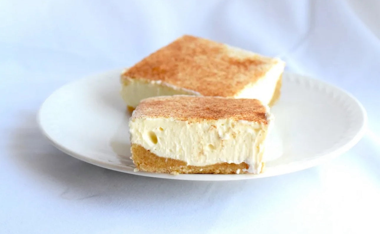 Vanilla Cake Crunchy Ice Cream Snack